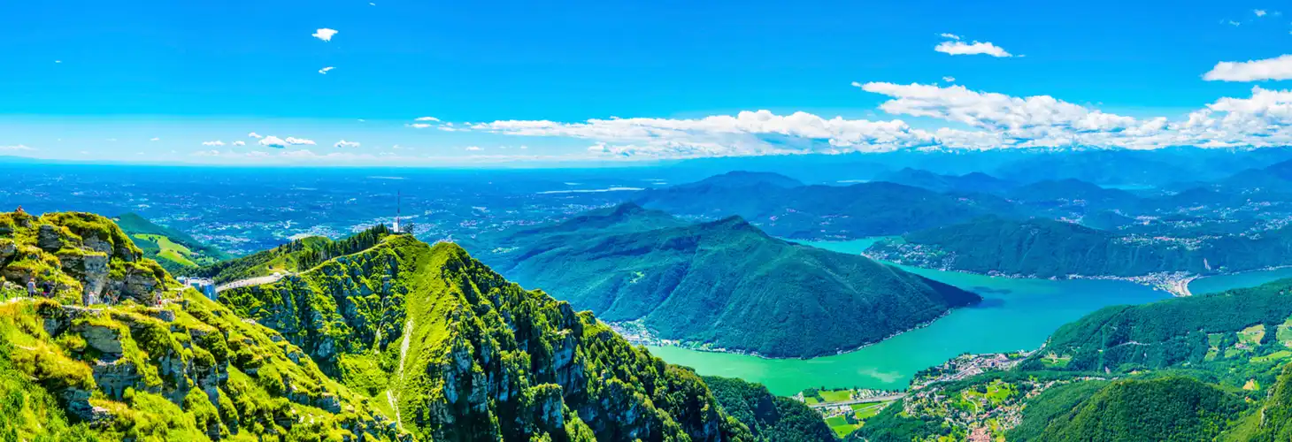Ausblick vom Monte Generoso auf den Luganersee, Schweiz