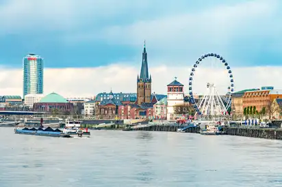 Rheinpromenade in Düsseldorf