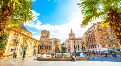 Plaza de la Virgen in der Altstadt von Valencia, Spanien