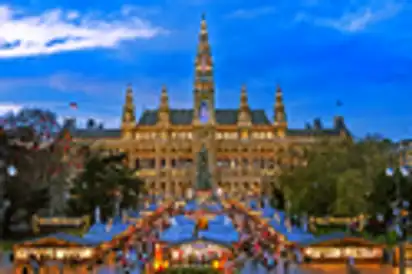 Christkindlmarkt am Rathausplatz in Wien, Österreich